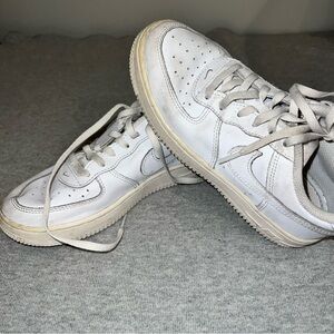 Nike White Girls Sneakers